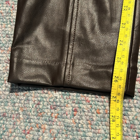 NWT ladies size 14 Gap Brown Mid Rise Vegan Leather Skinny Pants - Picture 10 of 13